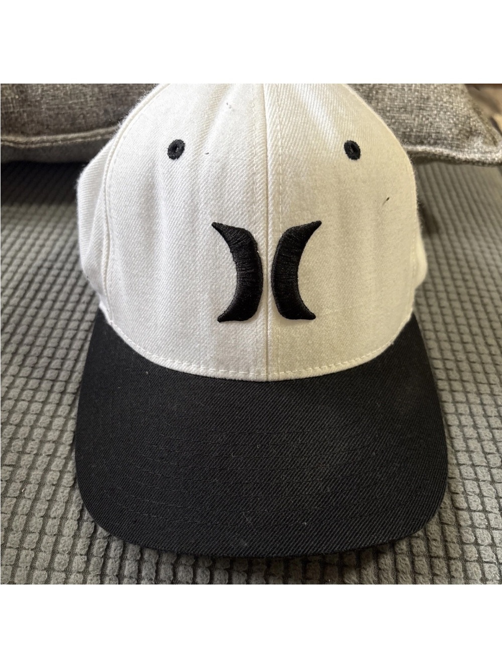 Hurley Two-Tone White Crown with Black Bill Cap
